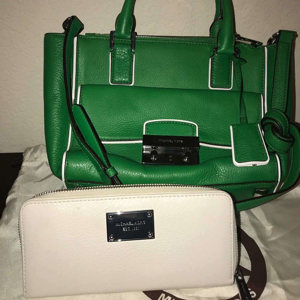 Michael Kors Handbag & Wallet